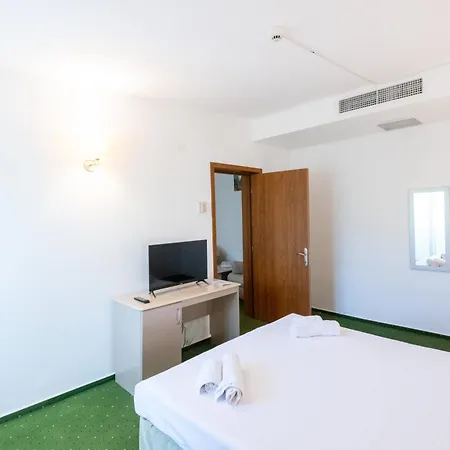 Complex Bran Brad Bega Hotell