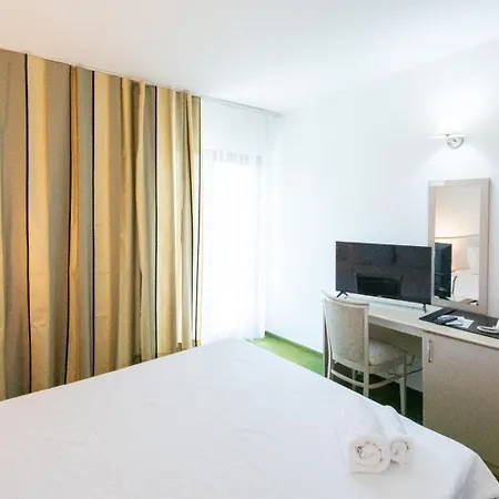 Complex Bran Brad Bega 3* 艾福雷诺德